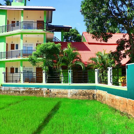Nature Resort - Yala Safari Village Тисамахарама Екстериор снимка